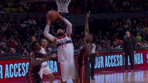 《NBA全场集锦》内线一柱擎天 大瓦兰以一敌二补篮2+1手到擒来