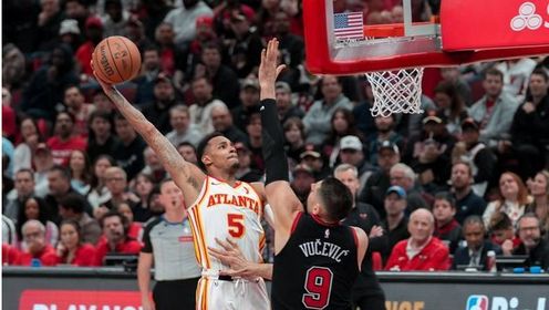 《TOP时刻》【原声】18日NBA十佳球 德罗赞风驰电掣快攻炸裂劈扣 穆雷极限救场接球施展暴力隔扣