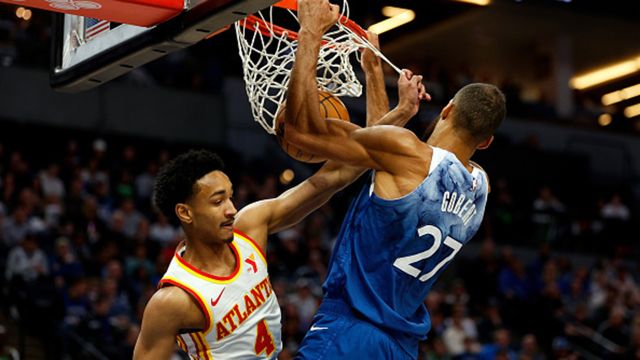 NBA神塔10中10！8记暴扣！森林狼力擒老鹰升第二