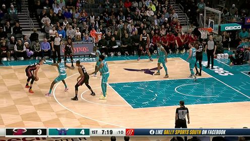 《NBA全场集锦》往天上扔就行了 罗齐尔连线布里奇斯空接暴扣