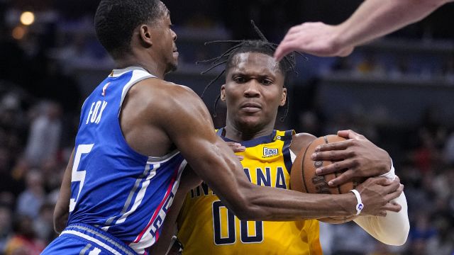 马图林vs国王集锦 高效发挥全场最高31分成空砍