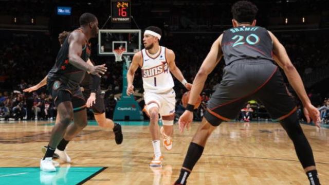 布克vs奇才集锦 饱受犯规困扰拿下14+6三节打卡