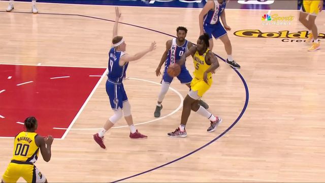 马图林vs国王集锦 全场25+4攻防两端贡献出色表现