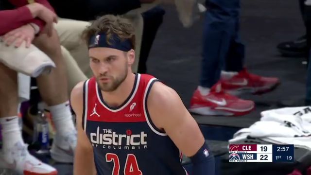 NBA常规赛：骑士vs奇才第1节英文原声回放