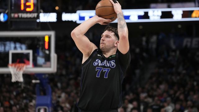 东契奇vs太阳集锦 空砍24+8+9独木难支苦吞败果