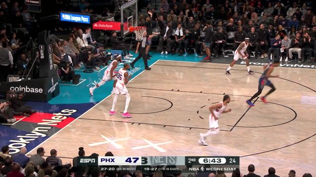 篮下和外线都不要防守？朗尼-沃克携手布里奇斯连砍8分