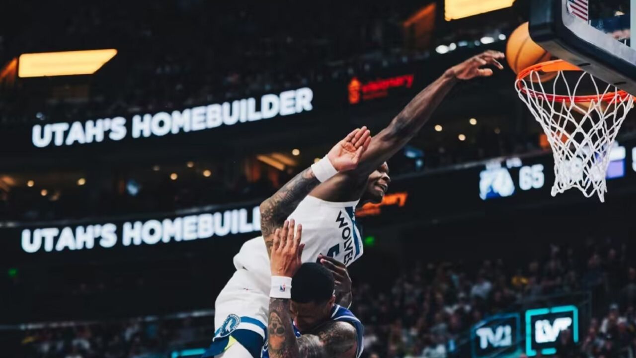 慢镜还原爱德华兹逆天死亡隔扣科林斯2 1,扣太狠双方都受伤