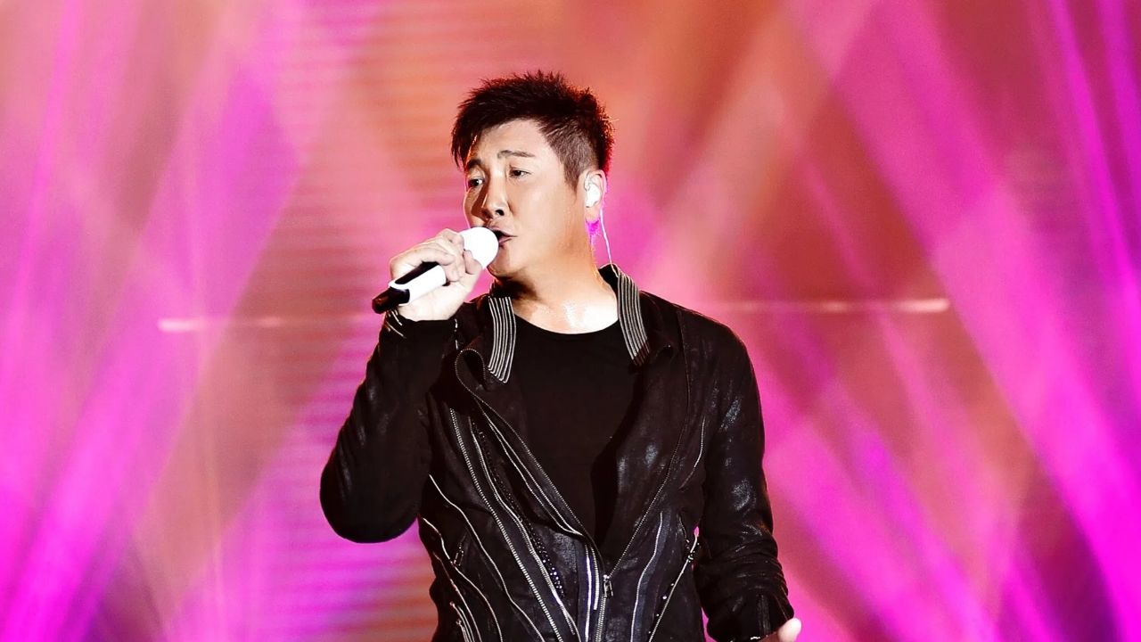 歌手制片人透露下期补位歌手特点,网友猜出是孙楠,评论区沦陷