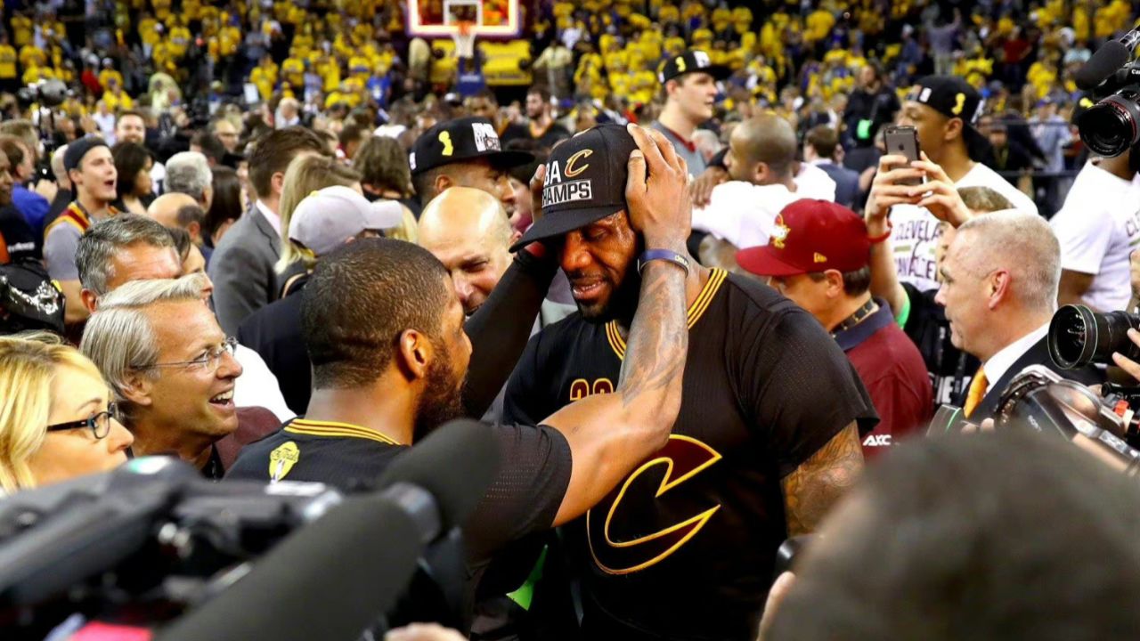 总决赛经典战役丨近十年唯一的抢七 詹姆斯盖帽欧文三分载入史册