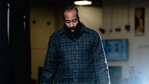 《NBA全场集锦》哈登晒照庆祝重返全明星：完成对粉丝承诺，生涯7次独自入选