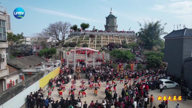 正月初一甲子镇:敲锣打鼓迎新春 英歌舞起贺新年