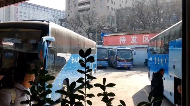 陕西渭南下车,看到城市环境很接热闹