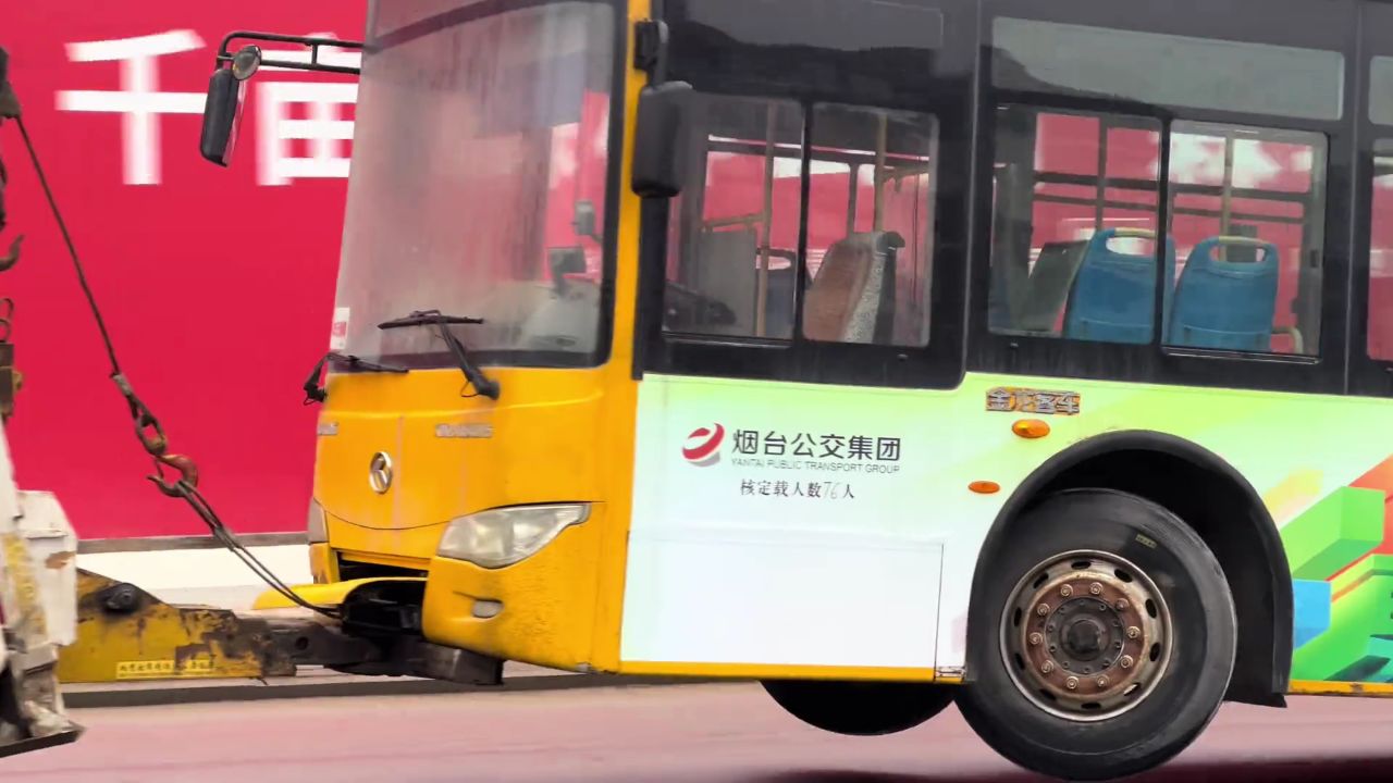 烟台公交523路金龙xmq6106agn5报废