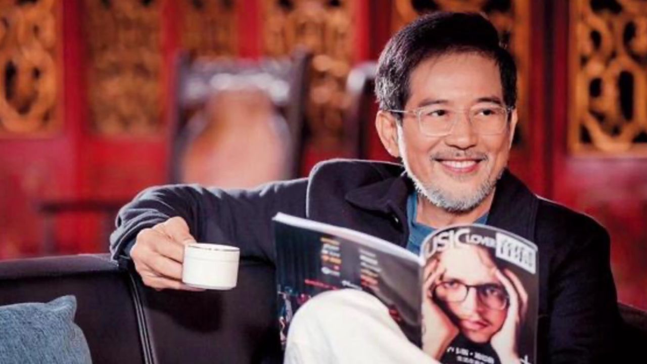 77岁秦汉复出拍戏变憔悴 疑为角色刻意扮老