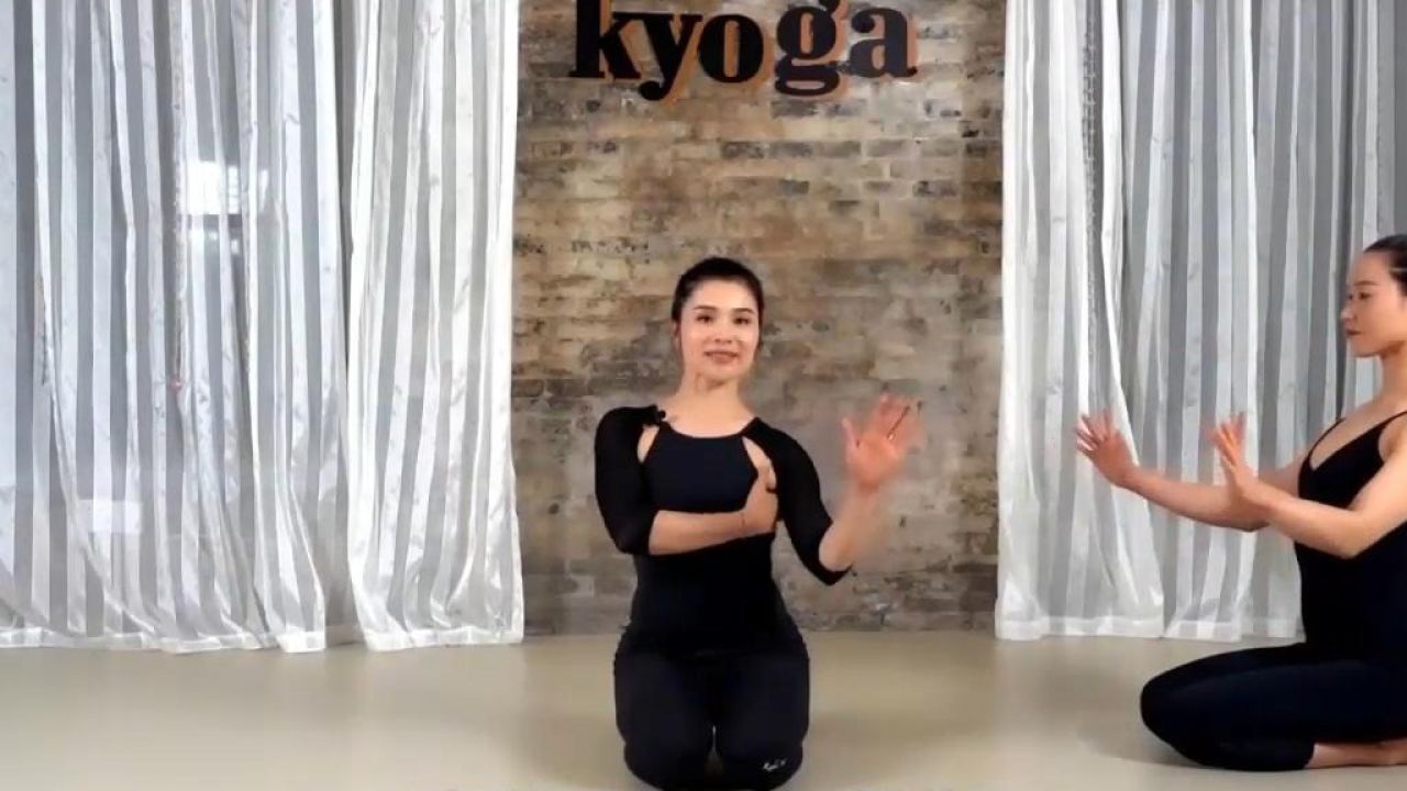 王媛瑜伽课程8套,正脊柱(第1集)