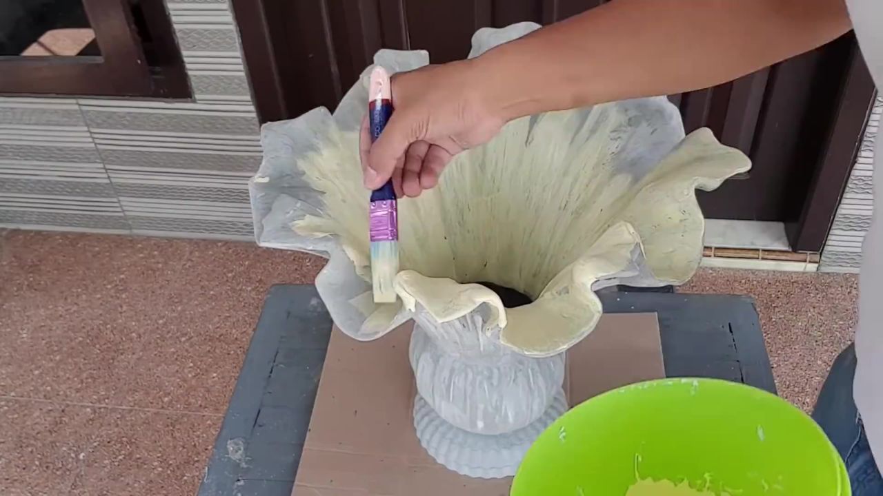家里装修剩下的水泥,制作一款高大上的艺术花盆 (1)