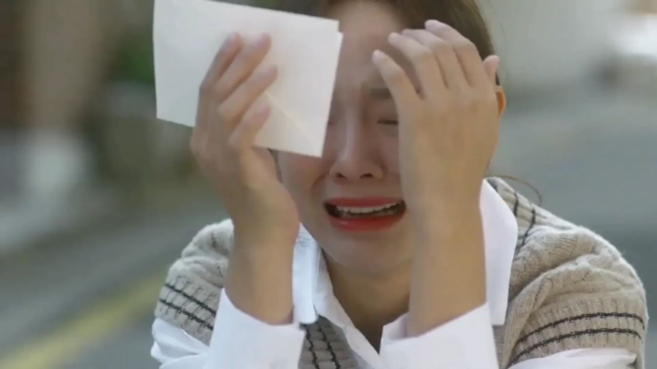 歌名 孙露 - 离别的秋天(原唱版)美女舞蹈 精彩在后面