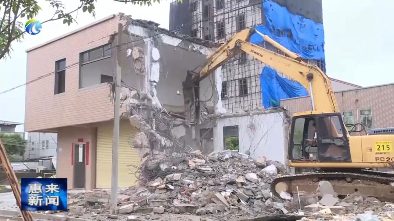 东陇镇开展拆违行动