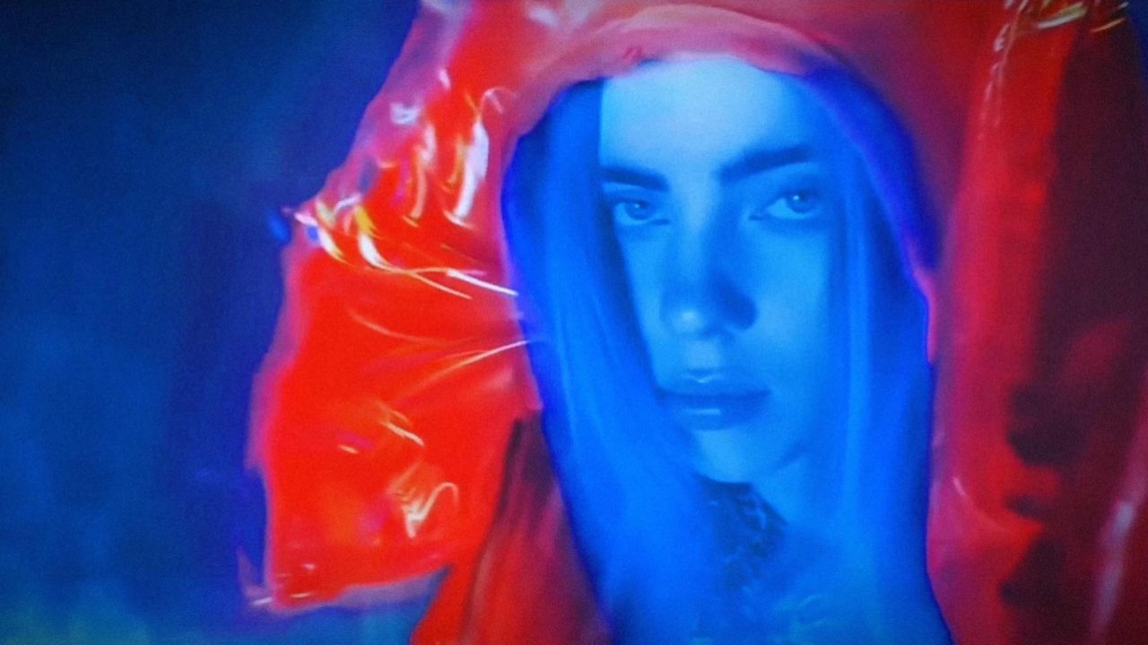 碧梨#billie eilish#强势出柜新单《blue》超清mv大首播!太