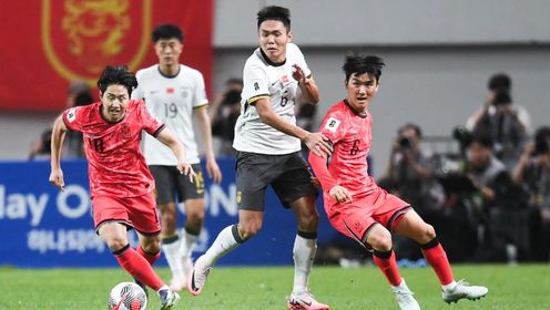 遗憾败北！中国男足拼尽全力仍存晋级希望，中国男足0-1韩国