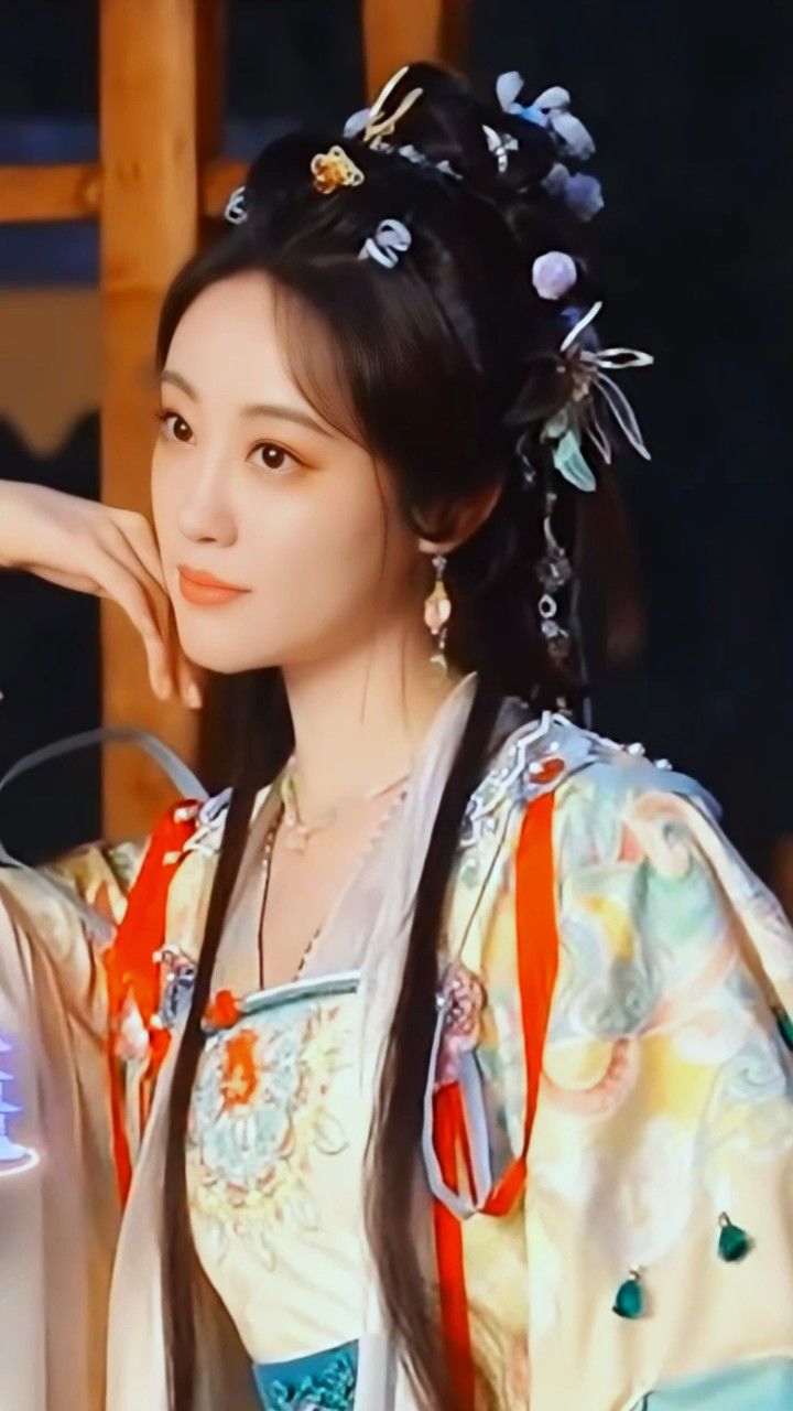 杨仕泽拍戏现场给祝绪丹拍照,看他最后拍的祝绪丹一脸惊讶是什么情况啊_高清1080P在线观看平台_腾讯视频