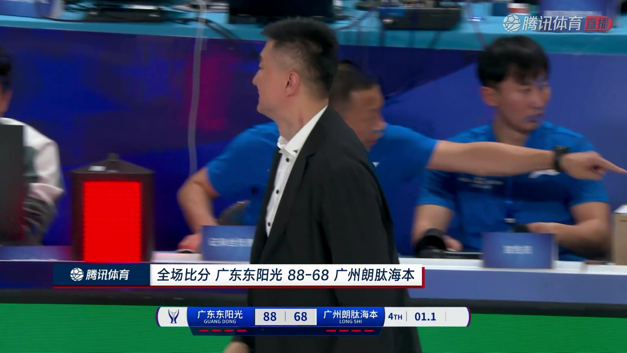 广东东阳光vs广州朗肽海本 CBA俱乐部杯：广东东阳光vs广州朗肽海本中文解说全场回放