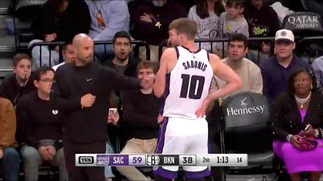 NBA常规赛：国王vs篮网第2节中文解说回放