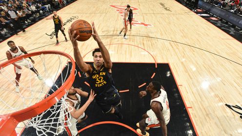 《NBA全场集锦》勇士vs活塞五佳球 库里高难度3+1 TJD一跃而起无情隔扣