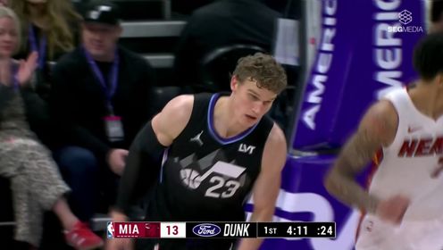 《NBA全场集锦》一寸长一寸强 马尔卡宁接球滑翔劈扣直接将禁区贯穿