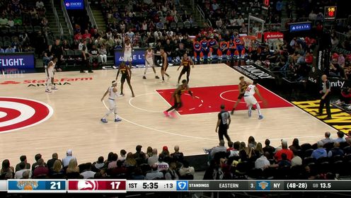 《NBA全场集锦》万花丛中过片叶不沾身！唐斯背身接球转身杀进篮下轻松拿下两分