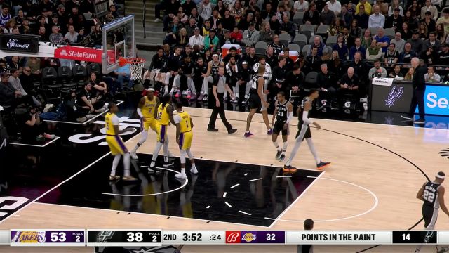 欢迎来到NBA！浓眉三分颜射+原地暴起文班亚马