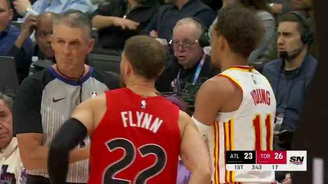 NBA常规赛：老鹰vs猛龙第1节英文原声回放