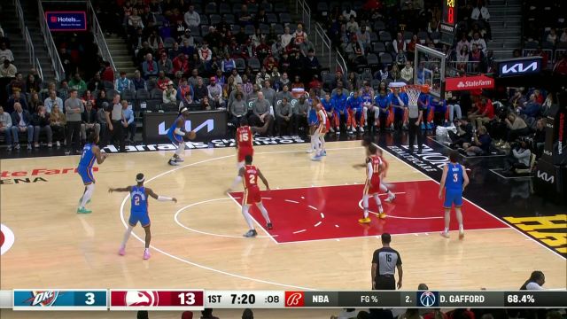 终于等到你！ 杰伦-威廉姆斯抢下进攻篮板补篮得手