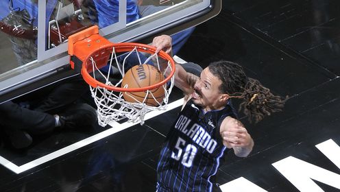 《TOP时刻》【原声】30日NBA十佳球 魔术后场双星复刻詹韦名场面