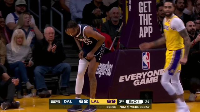 自家球筐更加熟悉 詹姆斯三分颠进分差再次拉开到2位数