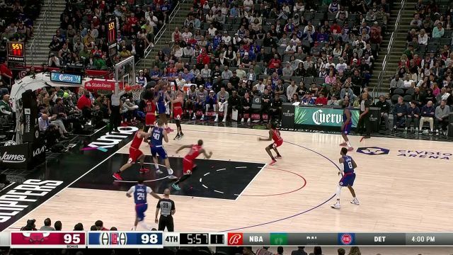 一步全都过干净！鲍威尔突破飞扣势如破竹