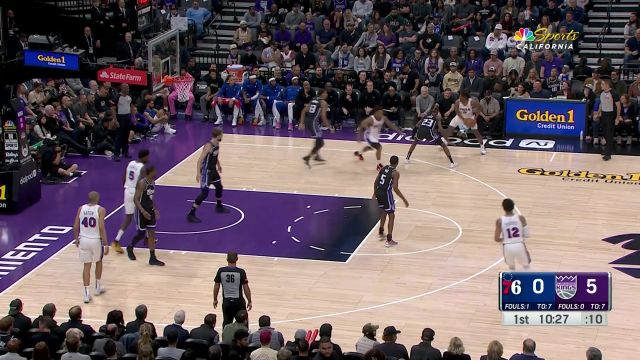 突破速度难以匹敌 马克西瞬步突破2+1稳稳拿下