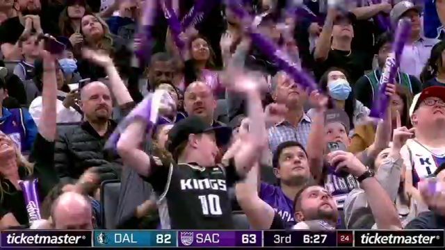 独行侠vs国王第3节英文原声回放