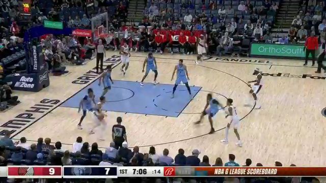 NBA常规赛：开拓者vs灰熊第1节中文解说回放