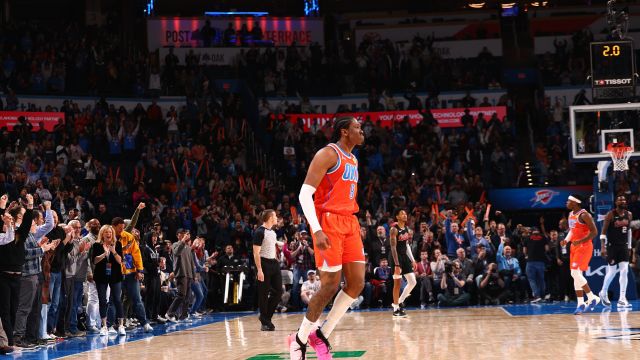 开拓者109-111雷霆 杰伦-威廉姆斯关键时刻准绝杀击败开拓者