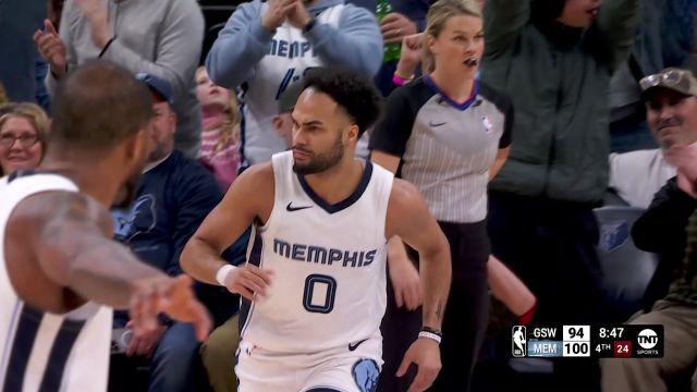 一寸短一寸险！1米73吉尔亚德抢断库里轻松上篮终结