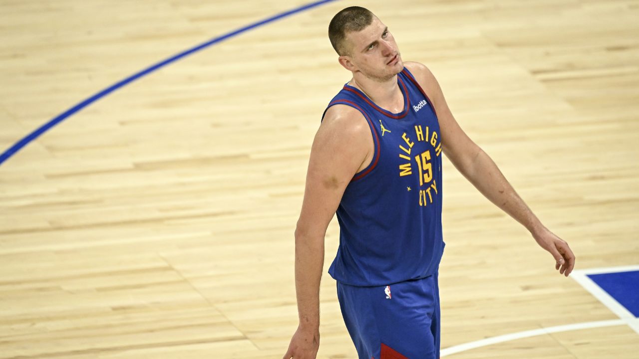 约基奇进攻端就没有缺陷!传球手法和得分效率遥遥领先奥尼尔