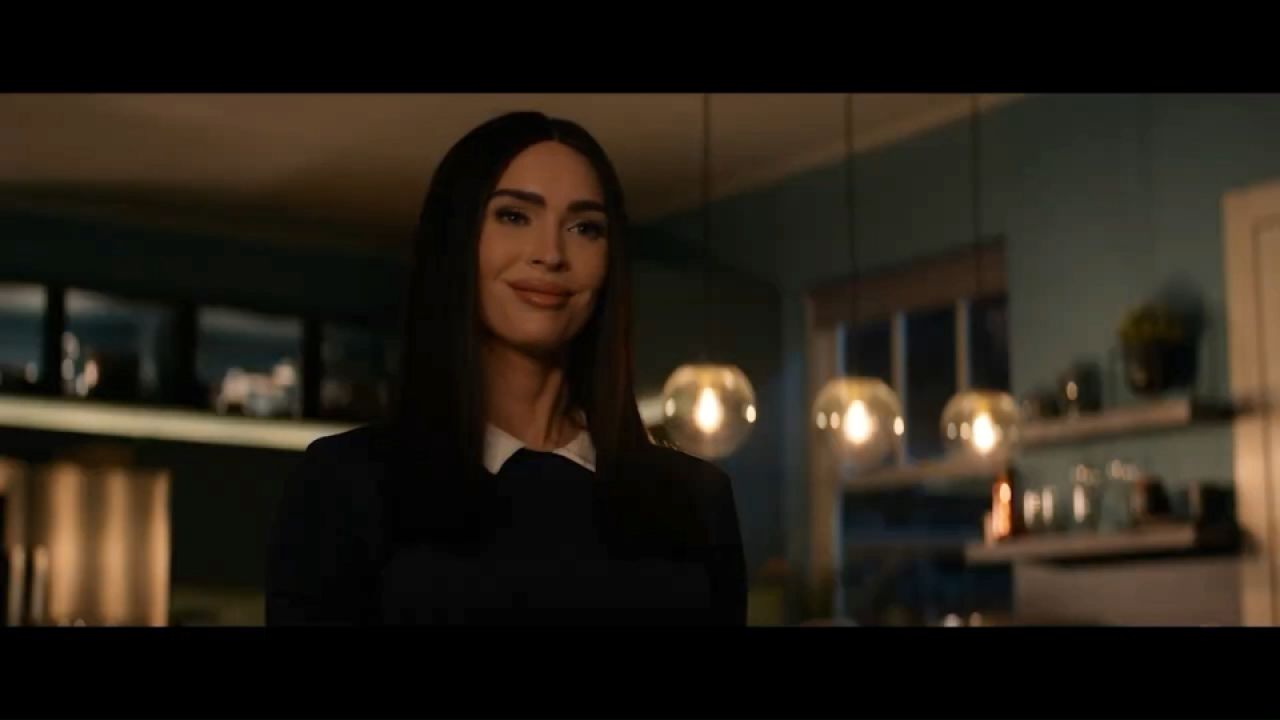 人工智能科幻片《屈从》曝预告,梅根福克斯主演_高清1080P在线观看平台_腾讯视频