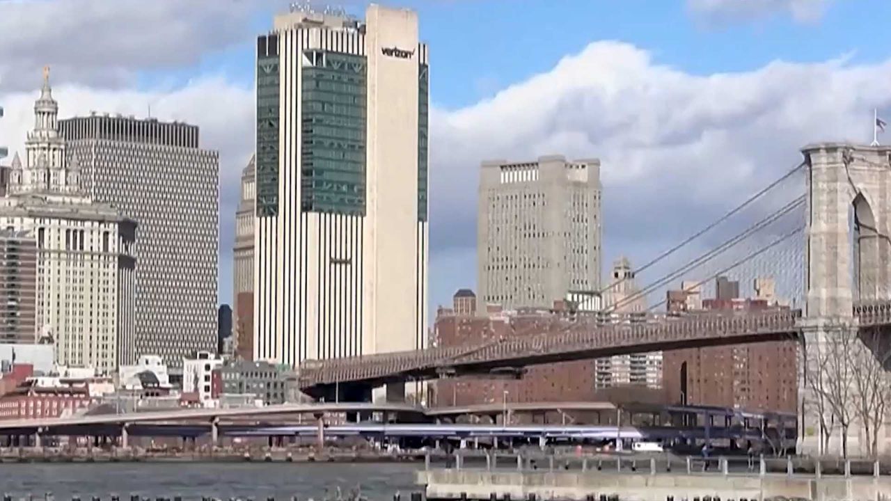 美方悄然宣布豁免部分商品“对等关税”：智能手机、电脑、芯片等在列 - 腾讯视频