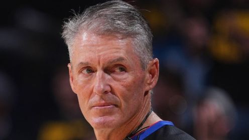 《NBA全场集锦》主裁福斯特冲上全美热搜！季后赛吹罚雷霆4战全胜 一共净胜97分