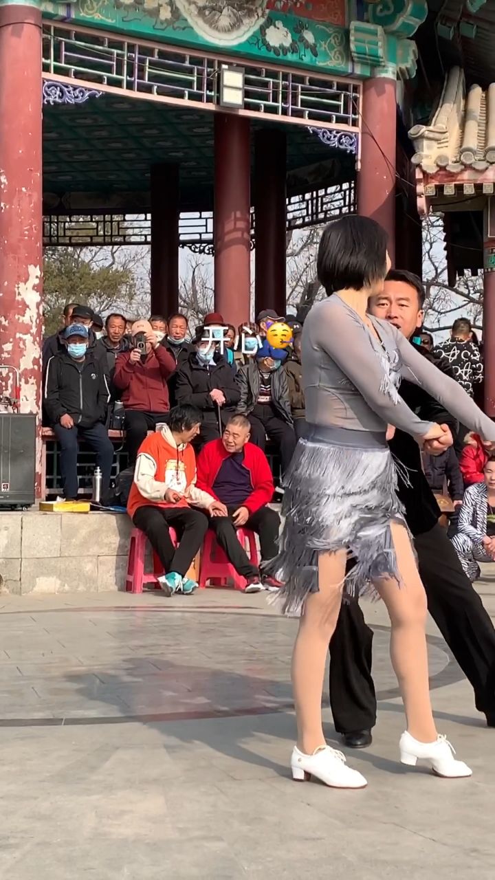 唐山网红小滨小芳