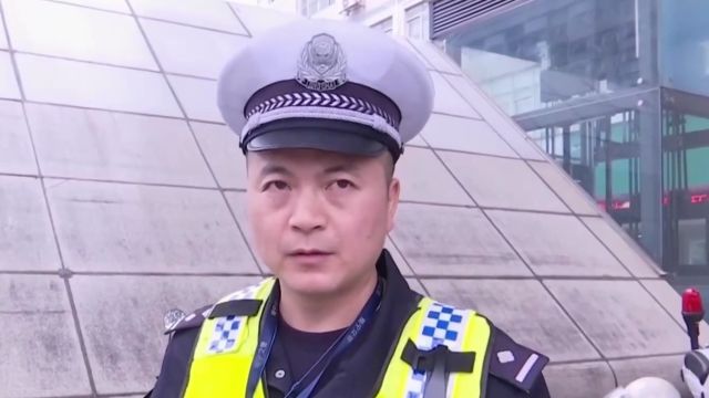 交警专项整治,严查电动车违法,现场画面