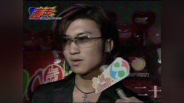 导演新人类 谢霆锋 冯德伦首导执导筒 2001年(恋爱起义)首映