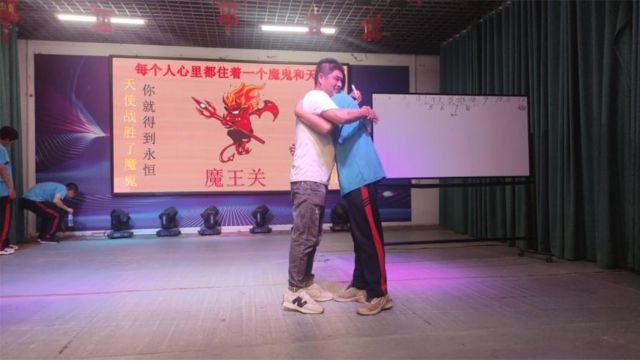 孩子因抑郁厌学或已辍学,家长如何应对? 奔跑于医院间的探索与思考(三)