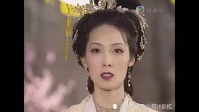 吴美珩退圈多年,如今街头被偶遇,51岁却被赞“最强美魔女”